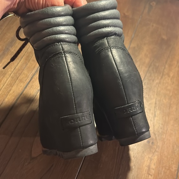 Sorel ‘Conquest’ Wedge Waterproof Boots - Picture 7 of 11
